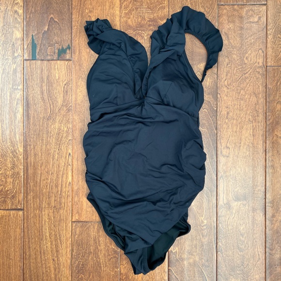 GAP Maternity Recycled Ruffled V-Neck One-Piece Suit - Picture 3 of 6